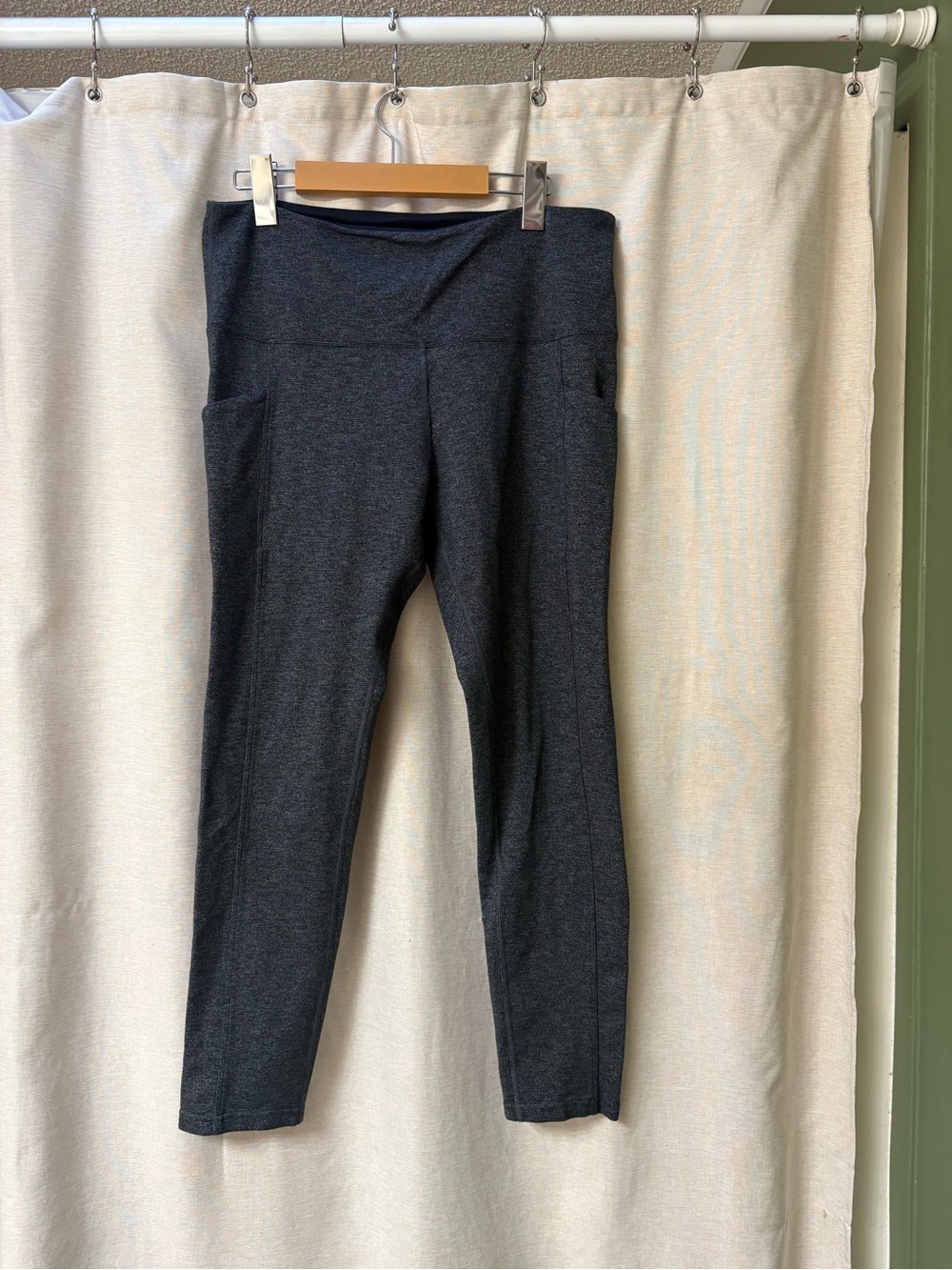 Tuff Athletics Dark Gray Leggings with Side Pockets